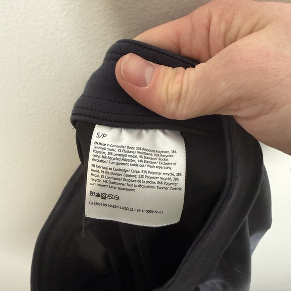 Lululemon Softstreme Pintuck Mid-Rise Pant navy blue size small - Picture 8 of 9